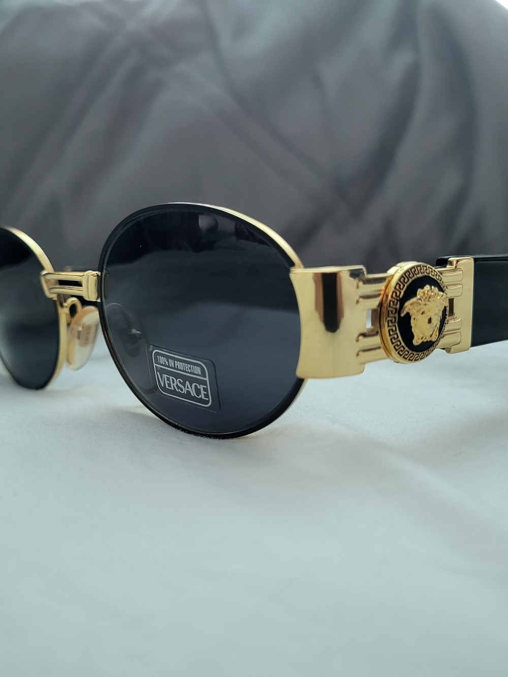 Vintage Gianni Versace Gold Frame Oval Unisex Sunglasses MOD S71 COL 09M